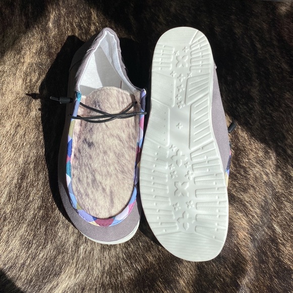 Faux Hair On Flat Sneaker - With Edging - Similar to Hey Dudes - Picture 4 of 4